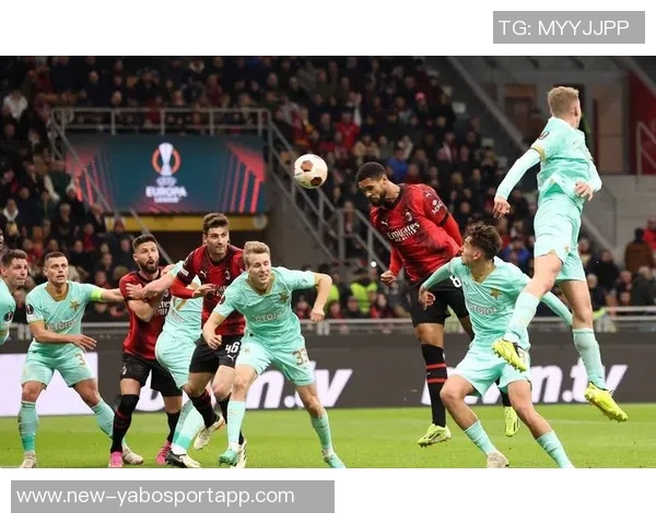 西汉姆联引援圣吉罗斯前锋戴维前景不明球员渴望留在欧冠舞台