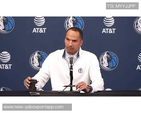 独行侠球迷愤怒呼喊解雇哈里森期待球队重振旗鼓