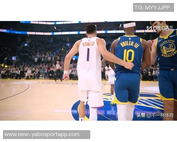 科尔赞穆迪投篮出色防守布克表现优异重回球队核心轮换 科尔赞穆迪投篮出色防守布克表现优异重回球队核心轮换