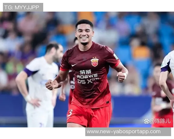 海港队抵达泰国备战亚冠李帅刘若钒加布里埃尔因伤缺阵