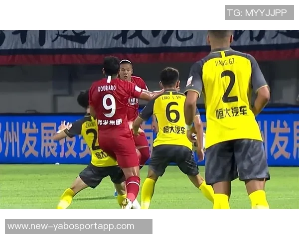 刘越解析中超争冠现状回归上赛季模式热闹背后的深层原因 刘越解析中超争冠现状回归上赛季模式热闹背后的深层原因